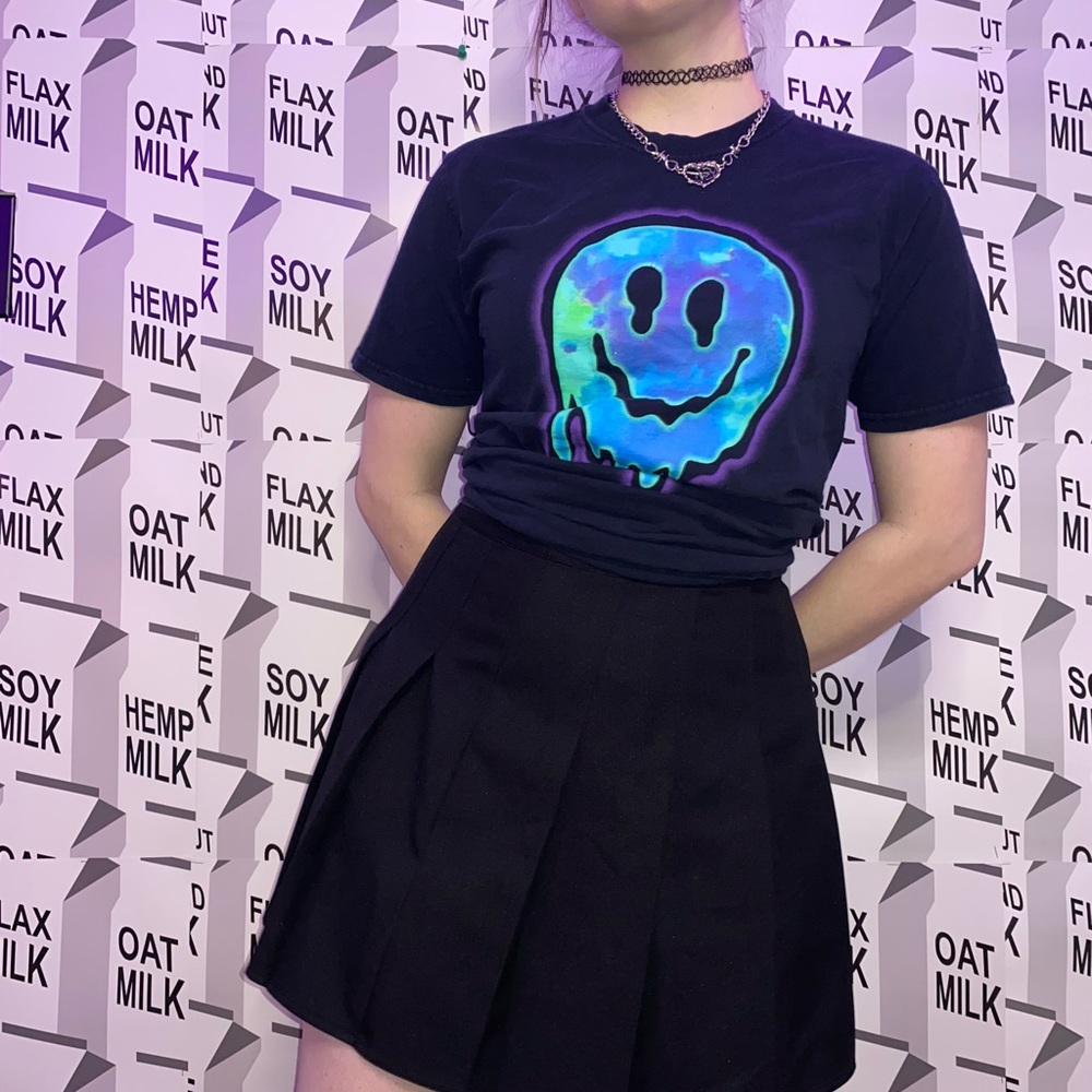 Alternative style t shirt / trippy smiley face